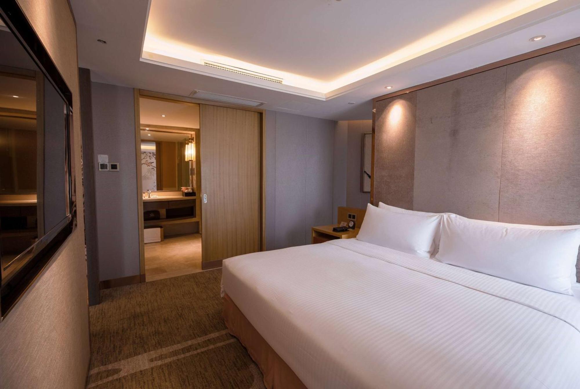 Ramada Plaza By Wyndham Fuzhou South Hotell Eksteriør bilde