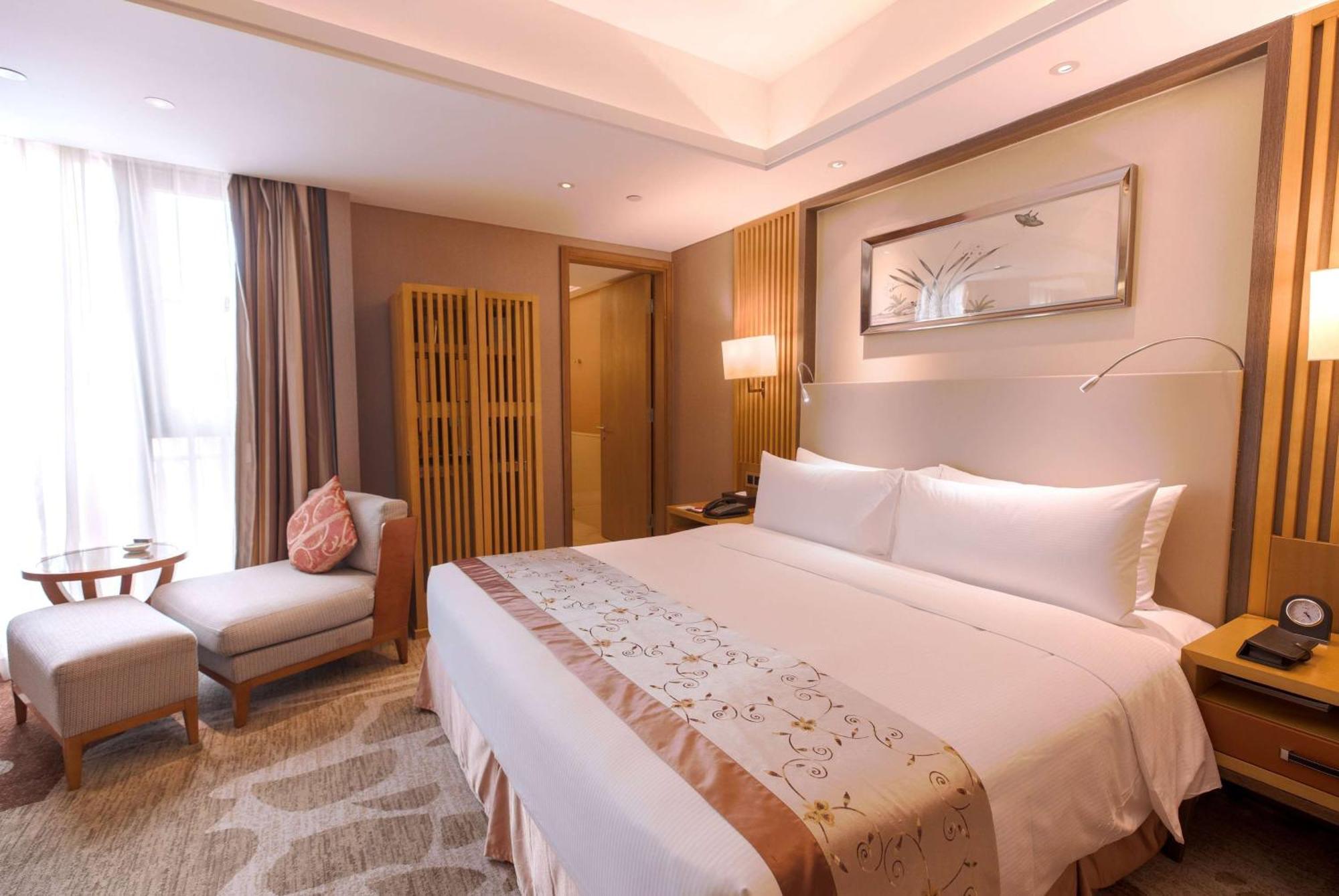 Ramada Plaza By Wyndham Fuzhou South Hotell Eksteriør bilde